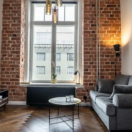 Thomas' - Trendy, & Balcony Apartment Tallinn
