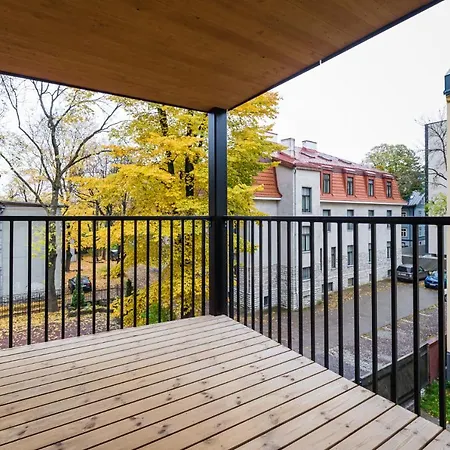 Thomas' - Trendy, & Balcony Apartment Tallinn