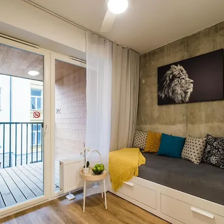 Thomas' - Trendy, & Balcony Таллінн