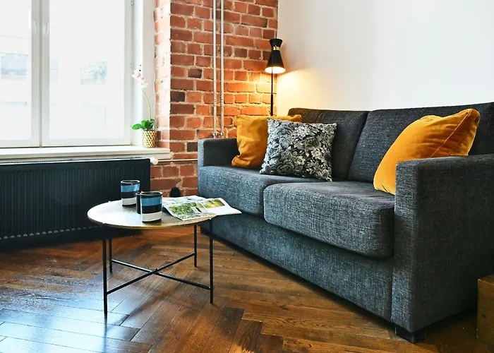 Thomas' - Trendy, & Balcony Apartment