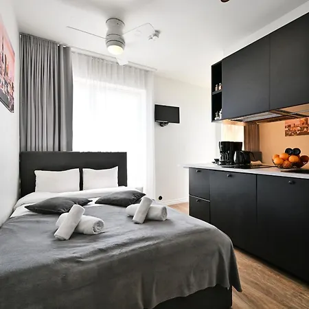 Korter Thomas' - Trendy, & Balcony