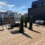 Thomas' - Trendy, & Balcony דירה טאלין